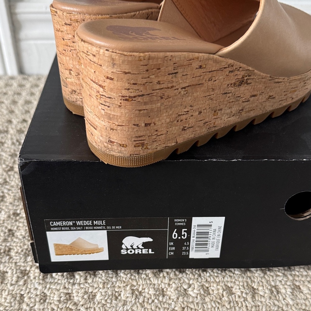 Sorel Women's Beige Cork Wedge Cameron slides euc size 6.5 Mules shoes - Picture 3 of 4